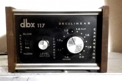 Compressore audio DBX 117